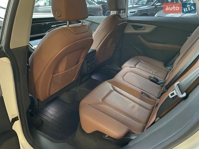 Белый Ауди Q8, объемом двигателя 2.97 л и пробегом 83 тыс. км за 55000 $, фото 17 на Automoto.ua