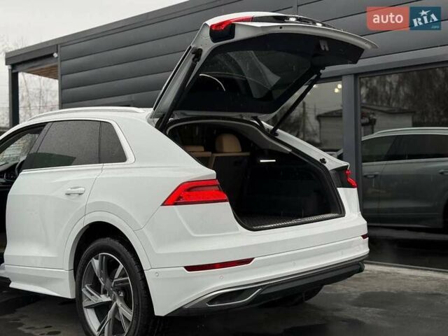 Білий Ауді Q8, об'ємом двигуна 3 л та пробігом 139 тис. км за 48000 $, фото 72 на Automoto.ua