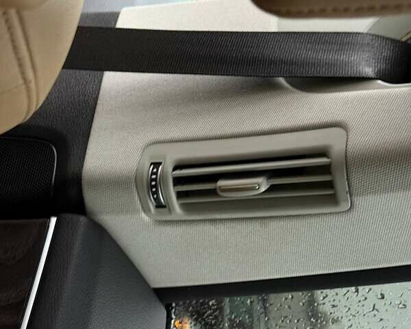 Білий Ауді Q8, об'ємом двигуна 3 л та пробігом 139 тис. км за 48000 $, фото 53 на Automoto.ua