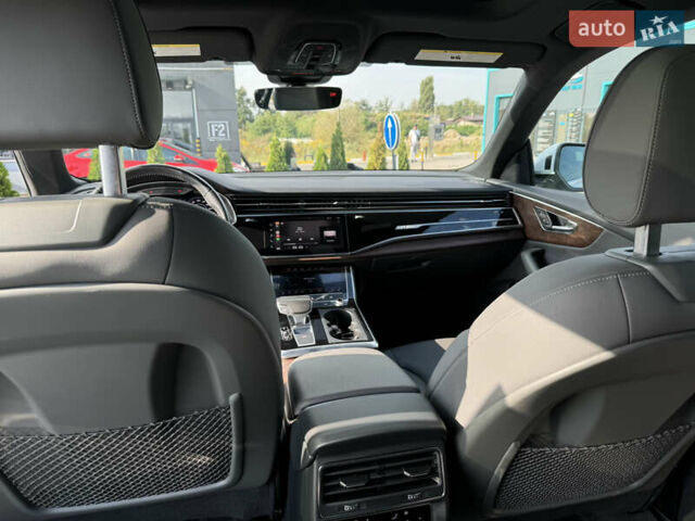 Белый Ауди Q8, объемом двигателя 3 л и пробегом 75 тыс. км за 56750 $, фото 27 на Automoto.ua