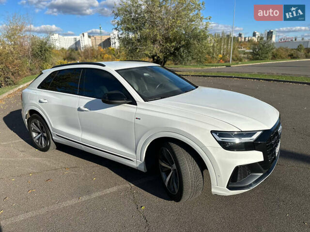 Ауди Q8 2018 в Кривом Роге на Automoto.ua Белый Ауди Q8, объемом двигателя 3 л и пробегом 93 тыс. км за 57999 $, фото 3 на Automoto.ua