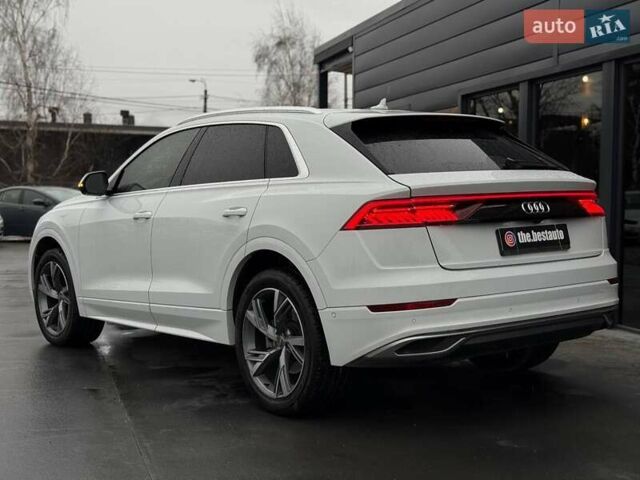 Білий Ауді Q8, об'ємом двигуна 3 л та пробігом 139 тис. км за 48000 $, фото 5 на Automoto.ua
