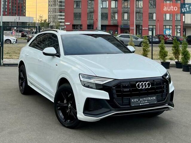 Белый Ауди Q8, объемом двигателя 3 л и пробегом 57 тыс. км за 49000 $, фото 3 на Automoto.ua