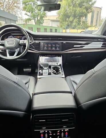 Белый Ауди Q8, объемом двигателя 3 л и пробегом 99 тыс. км за 47500 $, фото 11 на Automoto.ua