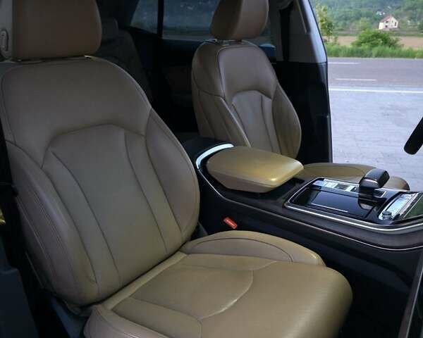 Белый Ауди Q8, объемом двигателя 3 л и пробегом 211 тыс. км за 49999 $, фото 13 на Automoto.ua