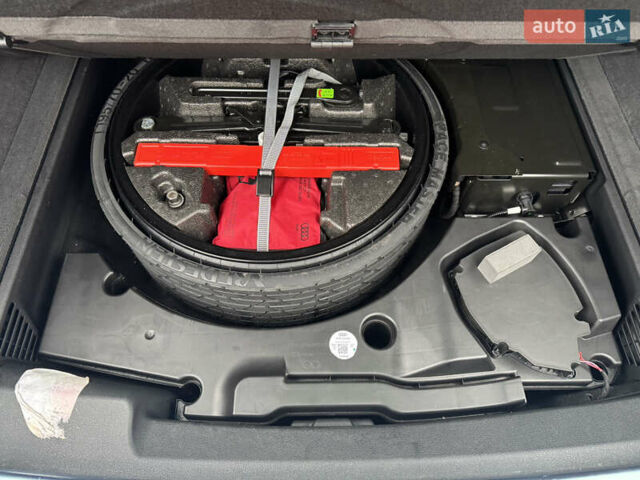 Білий Ауді Q8, об'ємом двигуна 3 л та пробігом 68 тис. км за 55500 $, фото 29 на Automoto.ua