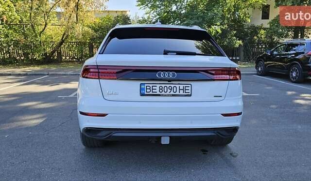 Белый Ауди Q8, объемом двигателя 3 л и пробегом 100 тыс. км за 43000 $, фото 2 на Automoto.ua