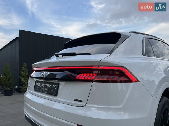 Белый Ауди Q8, объемом двигателя 3 л и пробегом 57 тыс. км за 49000 $, фото 11 на Automoto.ua