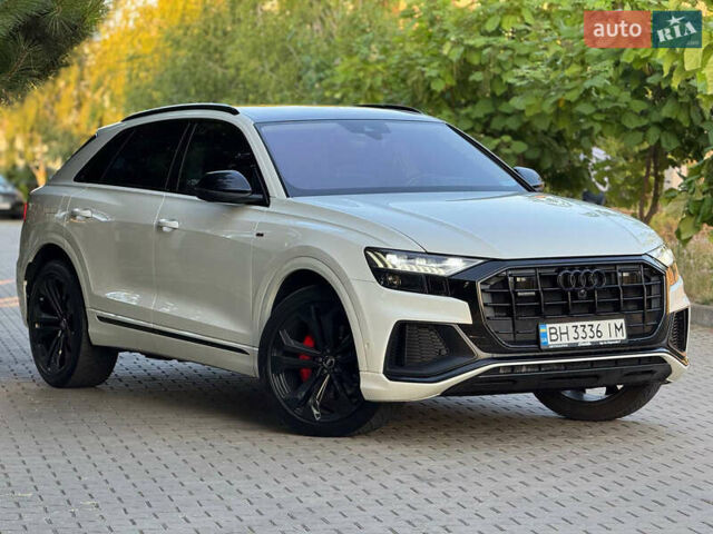 Белый Ауди Q8, объемом двигателя 2.97 л и пробегом 150 тыс. км за 57500 $, фото 1 на Automoto.ua
