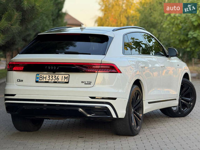 Белый Ауди Q8, объемом двигателя 2.97 л и пробегом 150 тыс. км за 57500 $, фото 6 на Automoto.ua