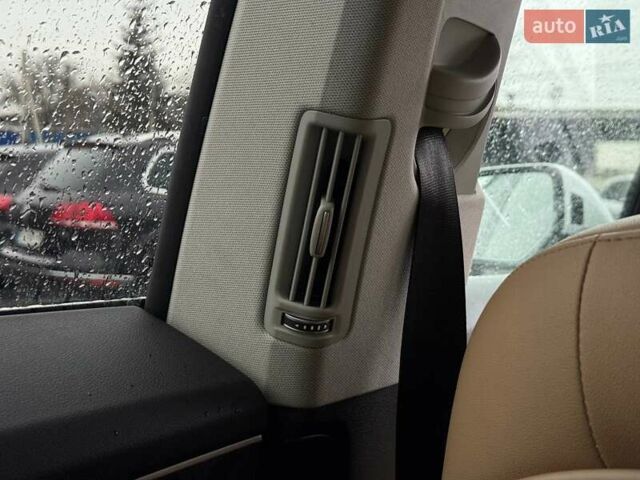 Білий Ауді Q8, об'ємом двигуна 3 л та пробігом 139 тис. км за 48000 $, фото 48 на Automoto.ua