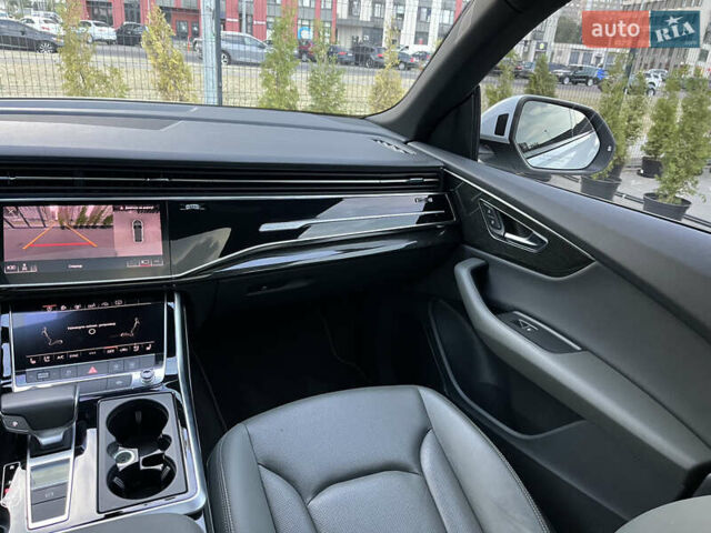 Белый Ауди Q8, объемом двигателя 3 л и пробегом 57 тыс. км за 49000 $, фото 30 на Automoto.ua