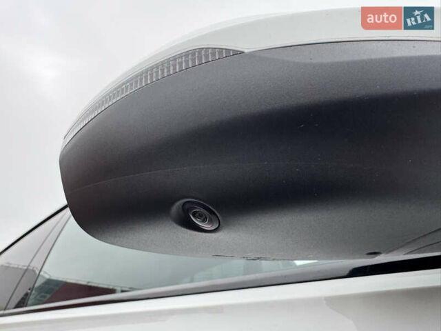 Білий Ауді Q8, об'ємом двигуна 3 л та пробігом 68 тис. км за 55500 $, фото 13 на Automoto.ua