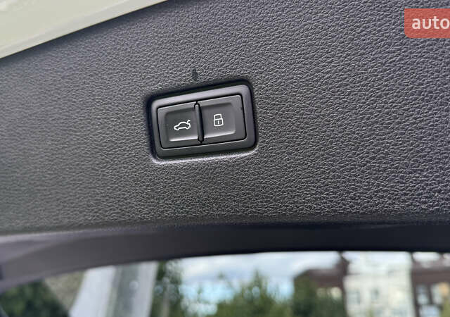 Белый Ауди Q8, объемом двигателя 3 л и пробегом 152 тыс. км за 38999 $, фото 25 на Automoto.ua