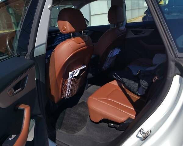 Белый Ауди Q8, объемом двигателя 2.97 л и пробегом 167 тыс. км за 58000 $, фото 6 на Automoto.ua