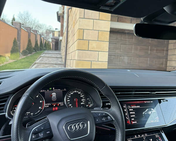 Білий Ауді Q8, об'ємом двигуна 2.97 л та пробігом 150 тис. км за 58000 $, фото 11 на Automoto.ua