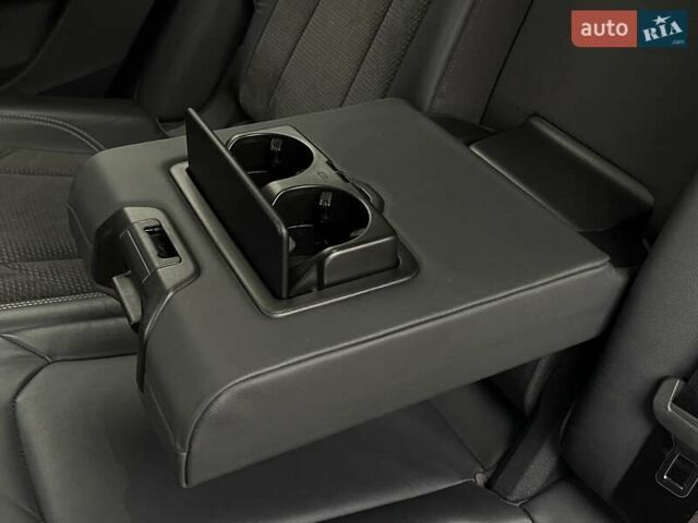 Ауді Q8 2019 у Києві на Automoto.ua Білий Ауді Q8, об'ємом двигуна 3 л та пробігом 60 тис. км за 64990 $, фото 46 на Automoto.ua