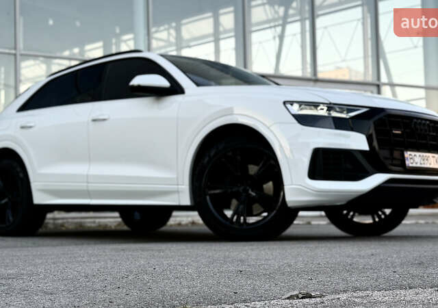 Білий Ауді Q8, об'ємом двигуна 3 л та пробігом 122 тис. км за 49999 $, фото 1 на Automoto.ua