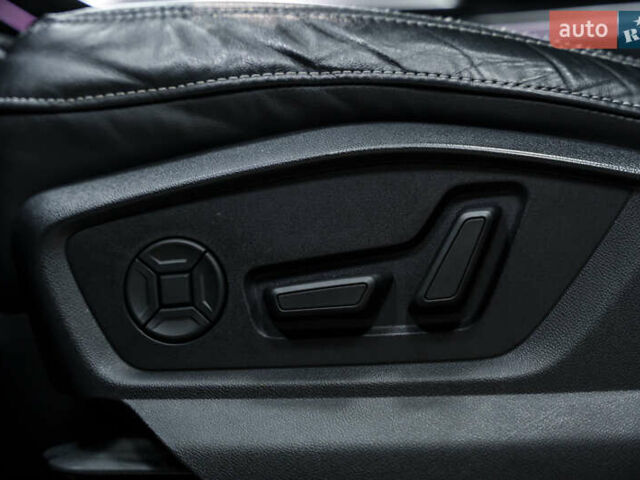 Белый Ауди Q8, объемом двигателя 3 л и пробегом 60 тыс. км за 62300 $, фото 18 на Automoto.ua