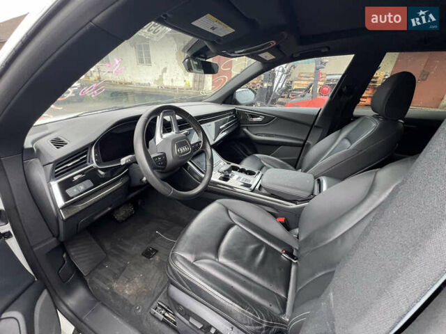 Белый Ауди Q8, объемом двигателя 3 л и пробегом 79 тыс. км за 29000 $, фото 9 на Automoto.ua