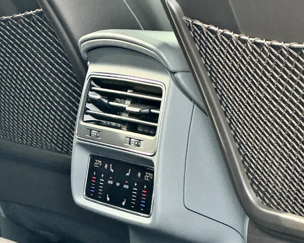 Білий Ауді Q8, об'ємом двигуна 3 л та пробігом 108 тис. км за 54999 $, фото 35 на Automoto.ua