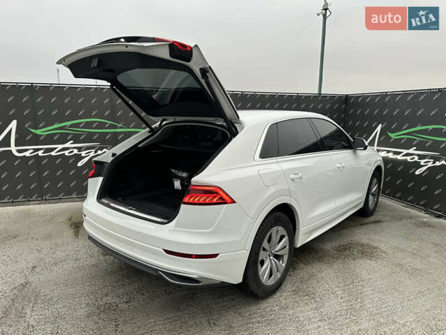 Білий Ауді Q8, об'ємом двигуна 2.97 л та пробігом 73 тис. км за 55000 $, фото 31 на Automoto.ua