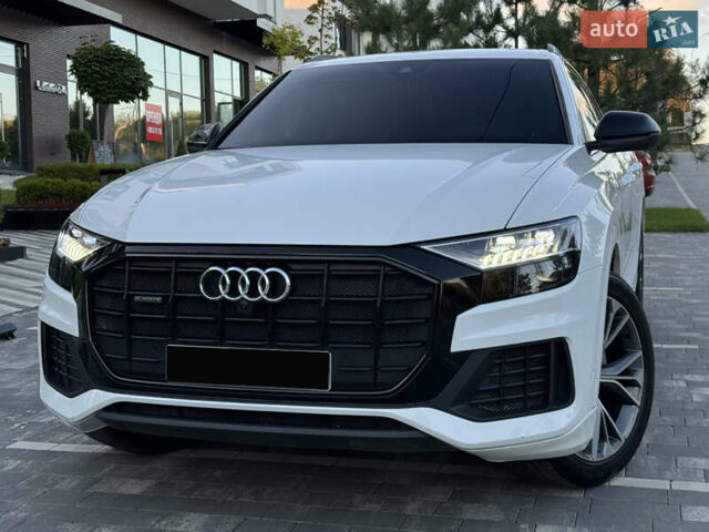 Белый Ауди Q8, объемом двигателя 3 л и пробегом 155 тыс. км за 53999 $, фото 2 на Automoto.ua
