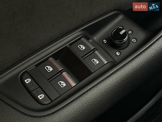 Ауді Q8 2019 у Києві на Automoto.ua Білий Ауді Q8, об'ємом двигуна 3 л та пробігом 60 тис. км за 64990 $, фото 16 на Automoto.ua