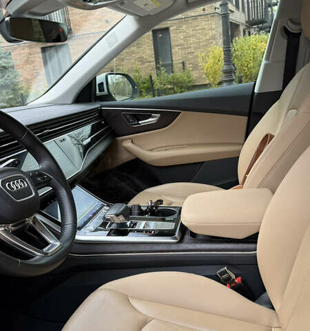 Белый Ауди Q8, объемом двигателя 0 л и пробегом 99 тыс. км за 59800 $, фото 5 на Automoto.ua