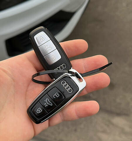 Белый Ауди Q8, объемом двигателя 2.97 л и пробегом 50 тыс. км за 49999 $, фото 14 на Automoto.ua