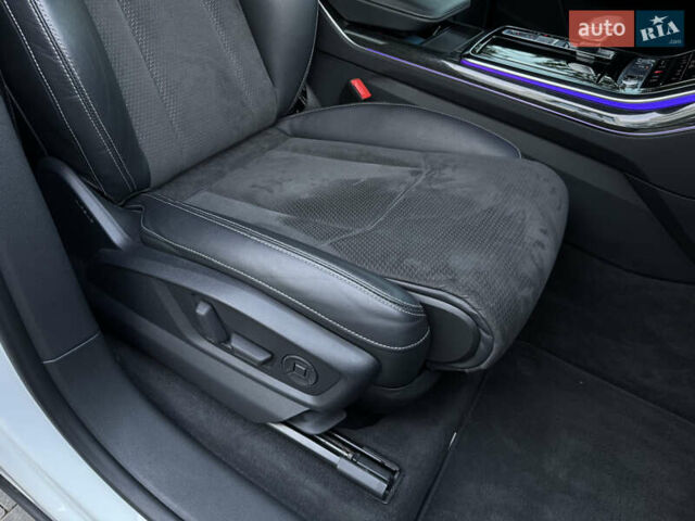 Белый Ауди Q8, объемом двигателя 3 л и пробегом 160 тыс. км за 52900 $, фото 61 на Automoto.ua