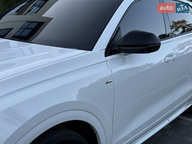 Белый Ауди Q8, объемом двигателя 3 л и пробегом 160 тыс. км за 52900 $, фото 17 на Automoto.ua