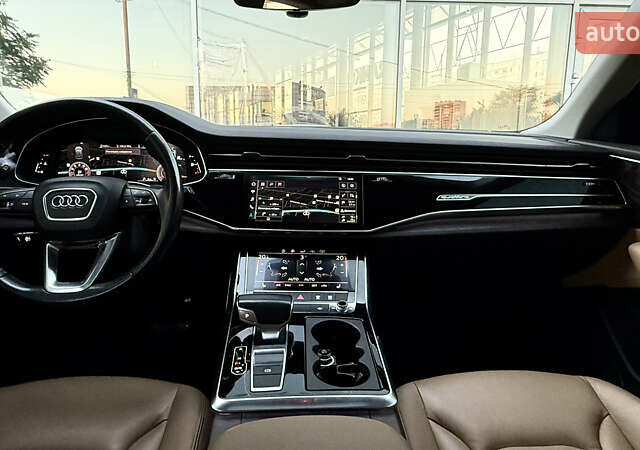 Білий Ауді Q8, об'ємом двигуна 3 л та пробігом 122 тис. км за 49999 $, фото 39 на Automoto.ua