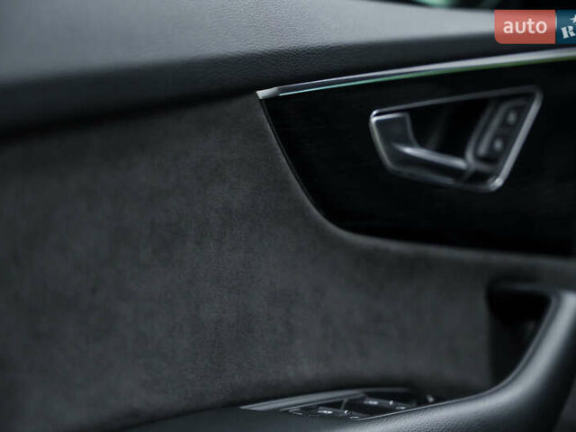 Белый Ауди Q8, объемом двигателя 3 л и пробегом 60 тыс. км за 62300 $, фото 26 на Automoto.ua