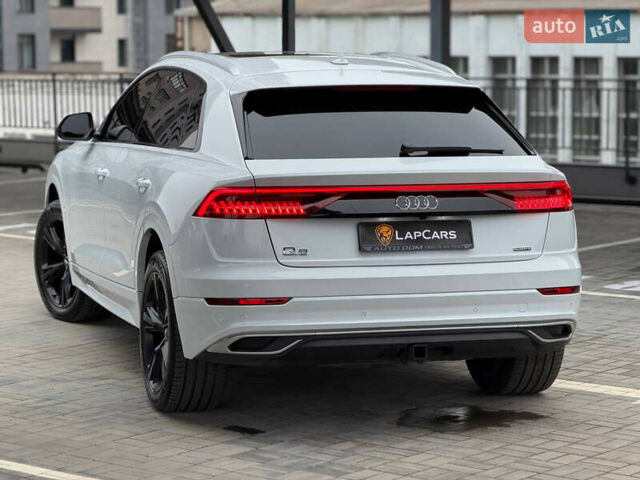Белый Ауди Q8, объемом двигателя 3 л и пробегом 142 тыс. км за 43000 $, фото 1 на Automoto.ua