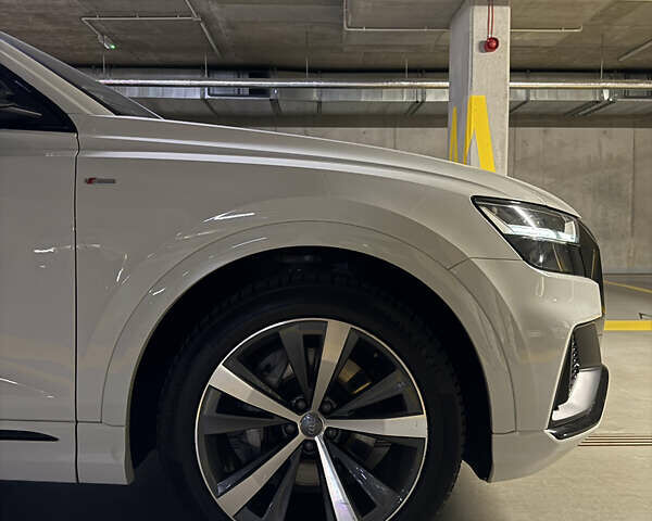 Белый Ауди Q8, объемом двигателя 3 л и пробегом 88 тыс. км за 55000 $, фото 3 на Automoto.ua
