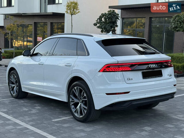Белый Ауди Q8, объемом двигателя 3 л и пробегом 155 тыс. км за 53999 $, фото 5 на Automoto.ua