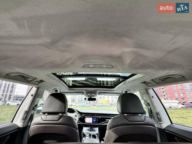 Білий Ауді Q8, об'ємом двигуна 3 л та пробігом 108 тис. км за 54999 $, фото 33 на Automoto.ua