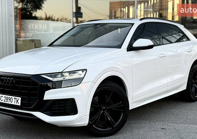 Білий Ауді Q8, об'ємом двигуна 3 л та пробігом 122 тис. км за 49999 $, фото 4 на Automoto.ua