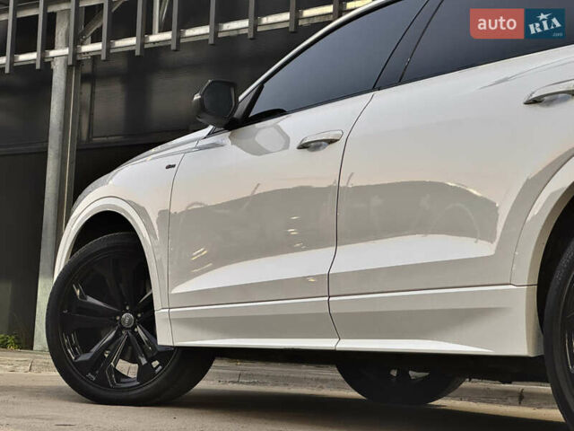 Білий Ауді Q8, об'ємом двигуна 3 л та пробігом 108 тис. км за 54999 $, фото 9 на Automoto.ua