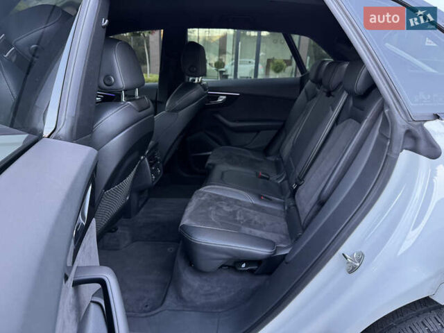 Белый Ауди Q8, объемом двигателя 3 л и пробегом 155 тыс. км за 53999 $, фото 31 на Automoto.ua