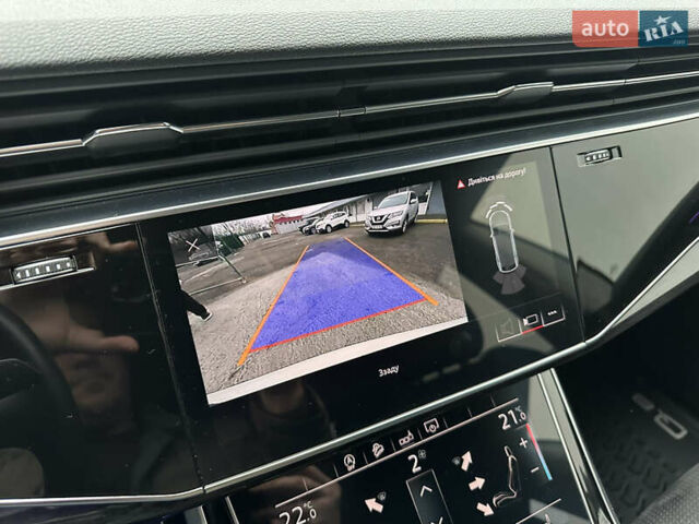 Білий Ауді Q8, об'ємом двигуна 2.97 л та пробігом 73 тис. км за 55000 $, фото 27 на Automoto.ua