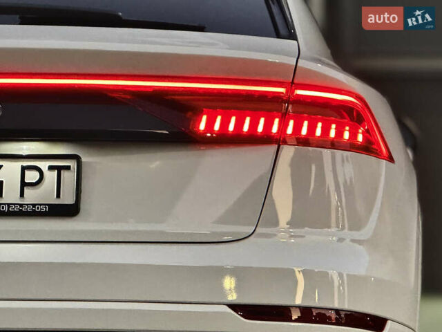 Білий Ауді Q8, об'ємом двигуна 3 л та пробігом 108 тис. км за 54999 $, фото 16 на Automoto.ua