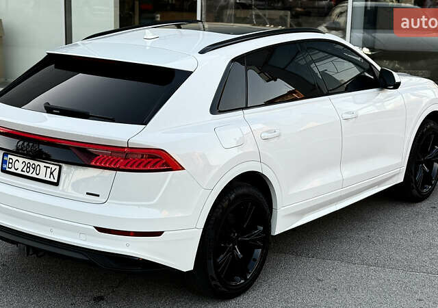 Білий Ауді Q8, об'ємом двигуна 3 л та пробігом 122 тис. км за 49999 $, фото 11 на Automoto.ua