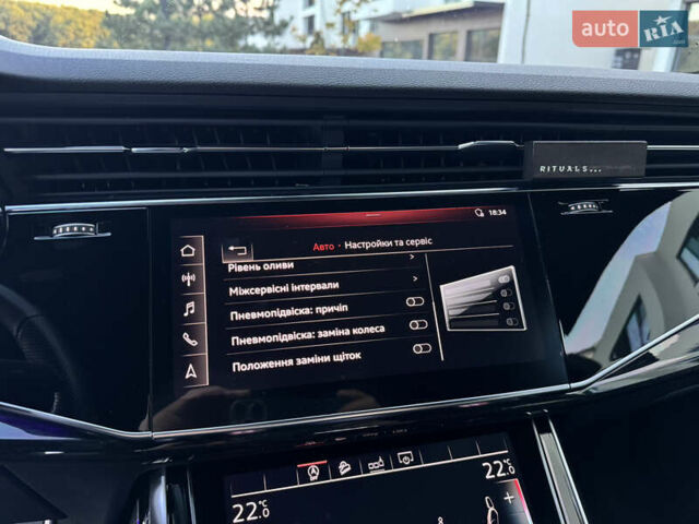 Белый Ауди Q8, объемом двигателя 3 л и пробегом 160 тыс. км за 52900 $, фото 47 на Automoto.ua