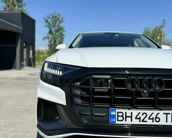 Білий Ауді Q8, об'ємом двигуна 3 л та пробігом 81 тис. км за 71900 $, фото 8 на Automoto.ua