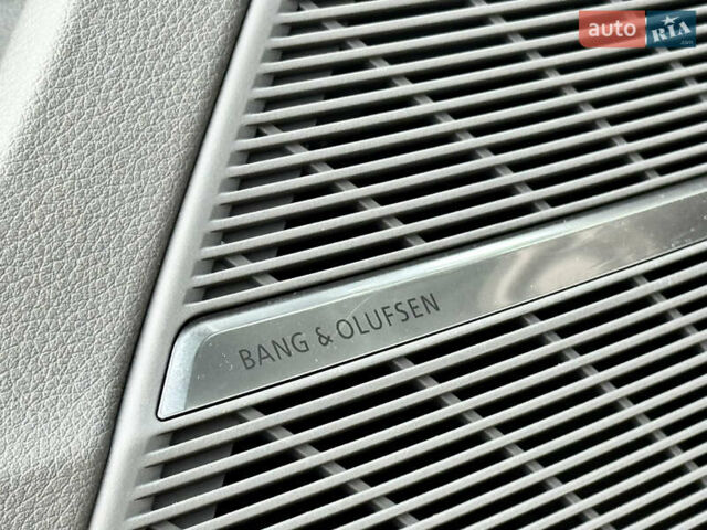 Білий Ауді Q8, об'ємом двигуна 3 л та пробігом 108 тис. км за 54999 $, фото 21 на Automoto.ua