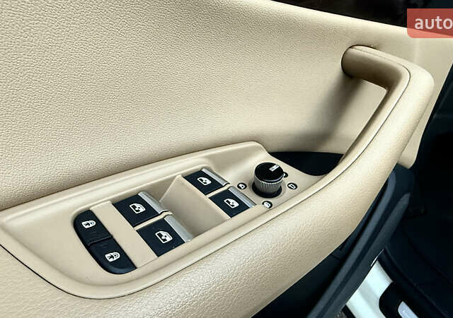 Белый Ауди Q8, объемом двигателя 3 л и пробегом 122 тыс. км за 54500 $, фото 43 на Automoto.ua