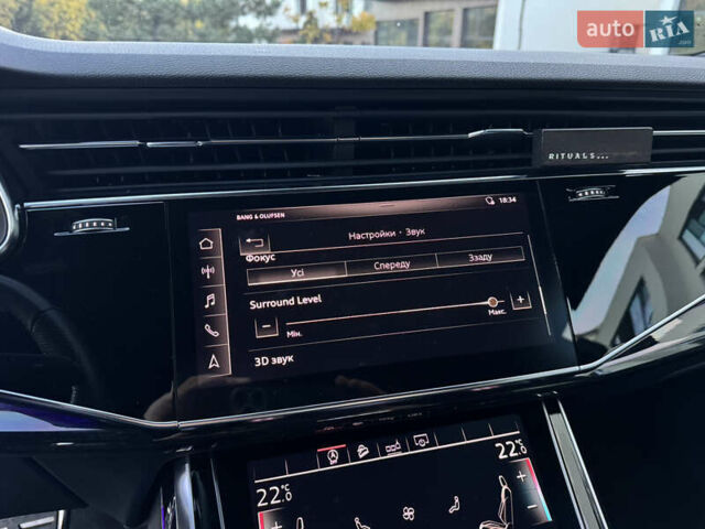 Белый Ауди Q8, объемом двигателя 3 л и пробегом 160 тыс. км за 52900 $, фото 48 на Automoto.ua