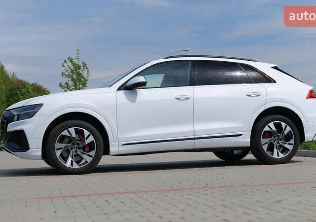 Белый Ауди Q8, объемом двигателя 3 л и пробегом 110 тыс. км за 56000 $, фото 2 на Automoto.ua
